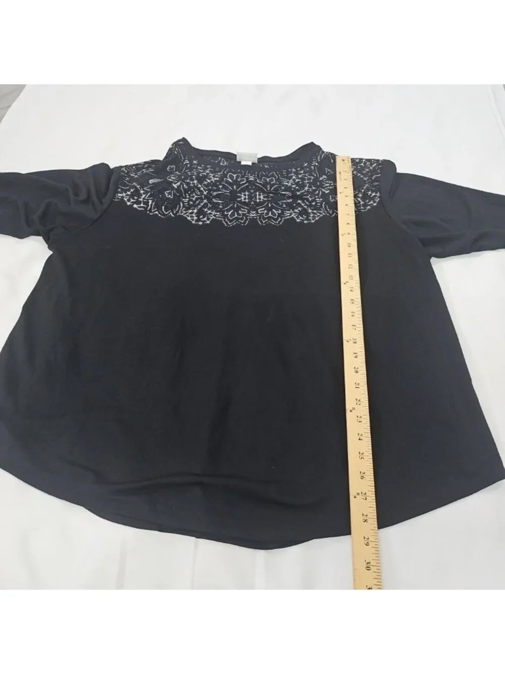 Ava & Viv Black Tunic Top Sheer Mesh Yoke Silver Foil Mandala Plus Size 2X - Picture 7 of 10
